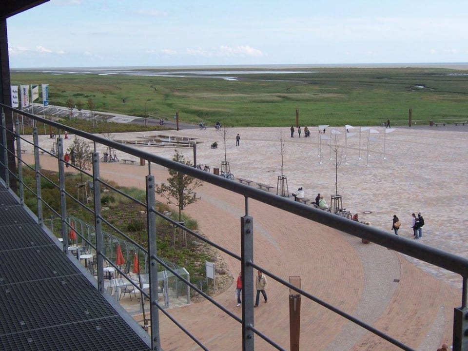 Deichpromenade Strandgut Resort