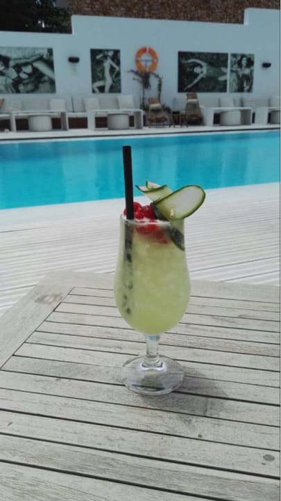 Pool Hotel Zhero