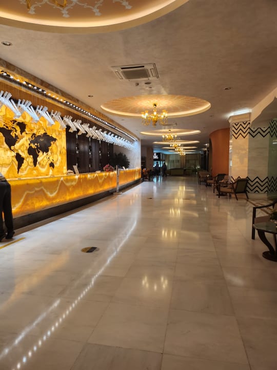 Lobby Royal Taj Mahal Hotel