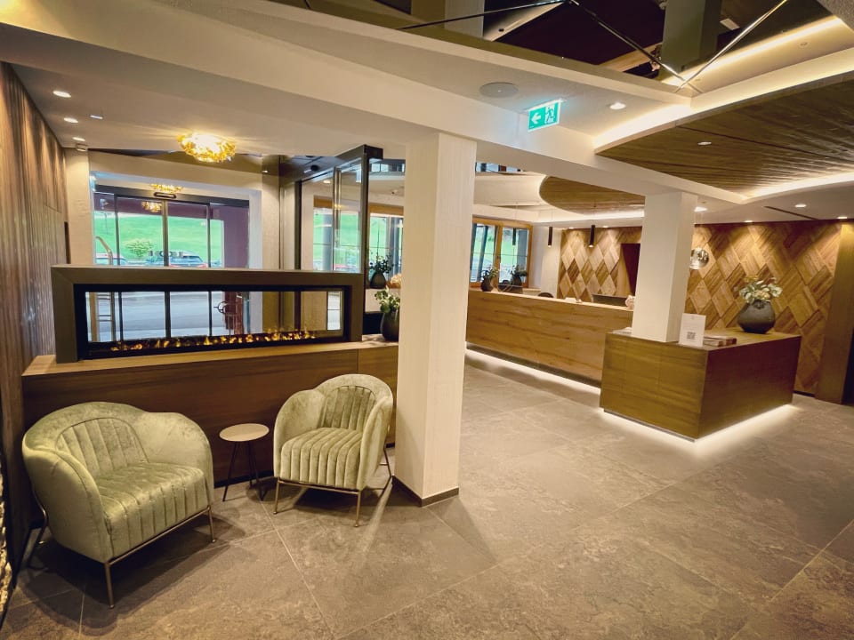 Lobby Platzlhof - Mein Hotel im Zillertal