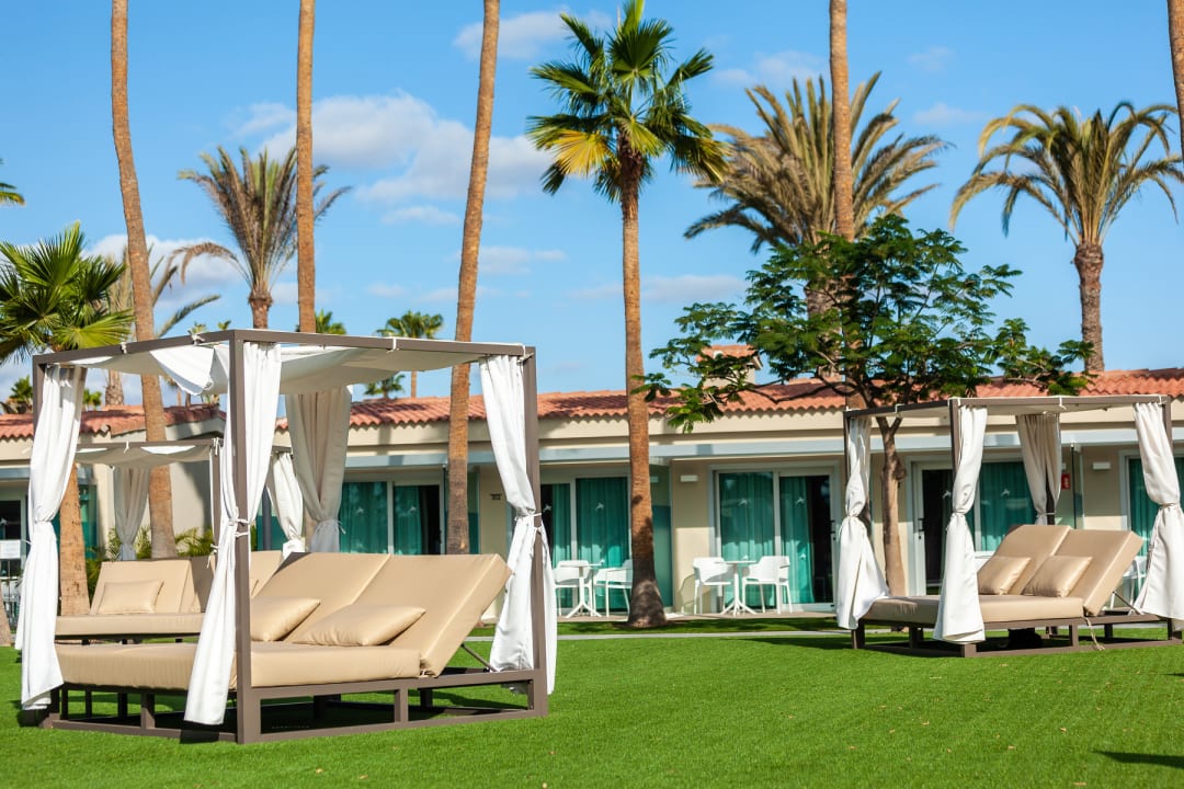 Gartenanlage Kumara Serenoa by Lopesan Hotels