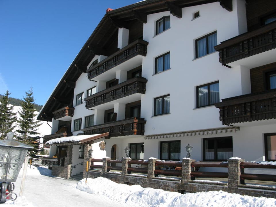Eingang Hotel-Appartements Bergheim