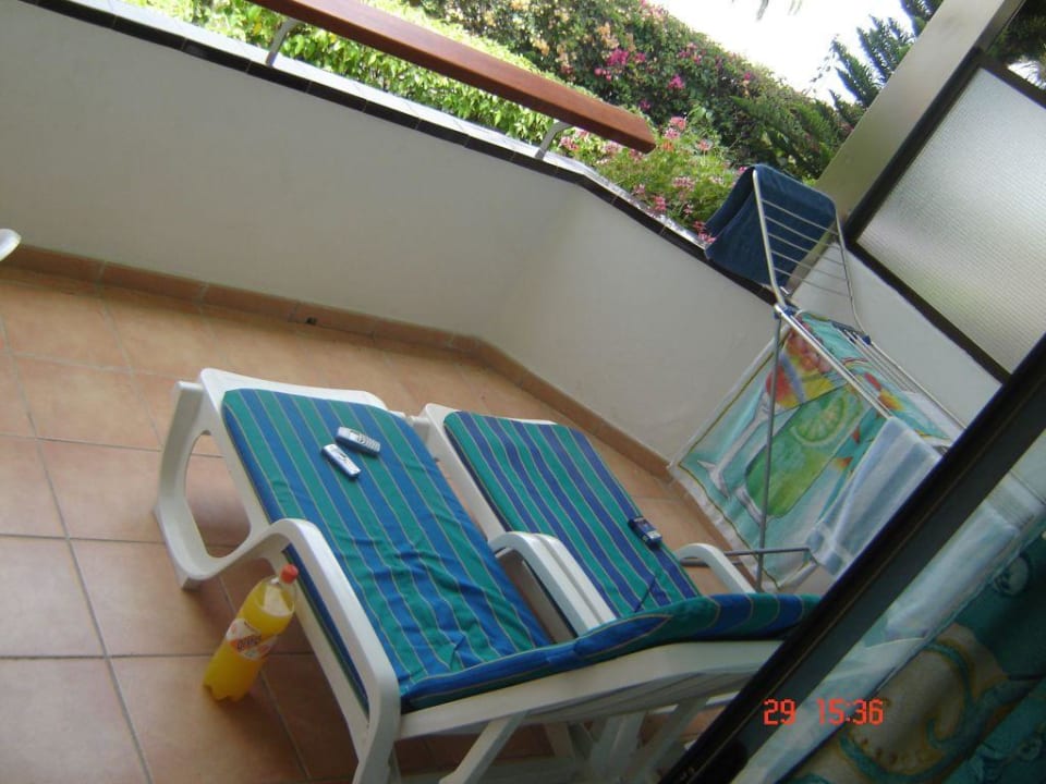 Teil des Balkons Apartamentos Nogalera