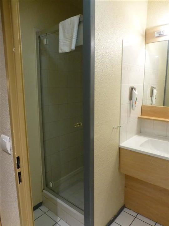 Zimmer ibis Styles Aix les Bains Domaine de Marlioz