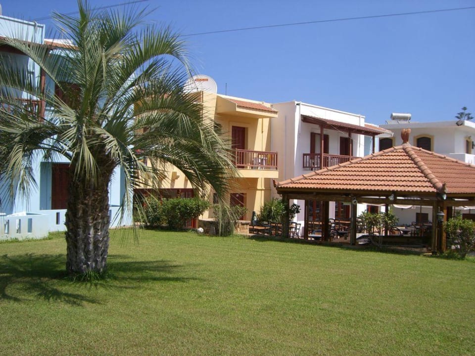 Aussenansicht Haupthaus Hotel Paloma Garden