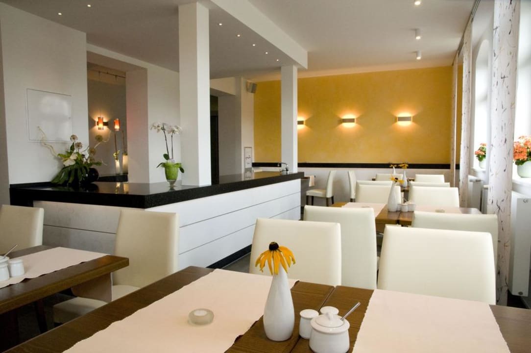 Restaurantbereich Hotel Am Tiefwarensee