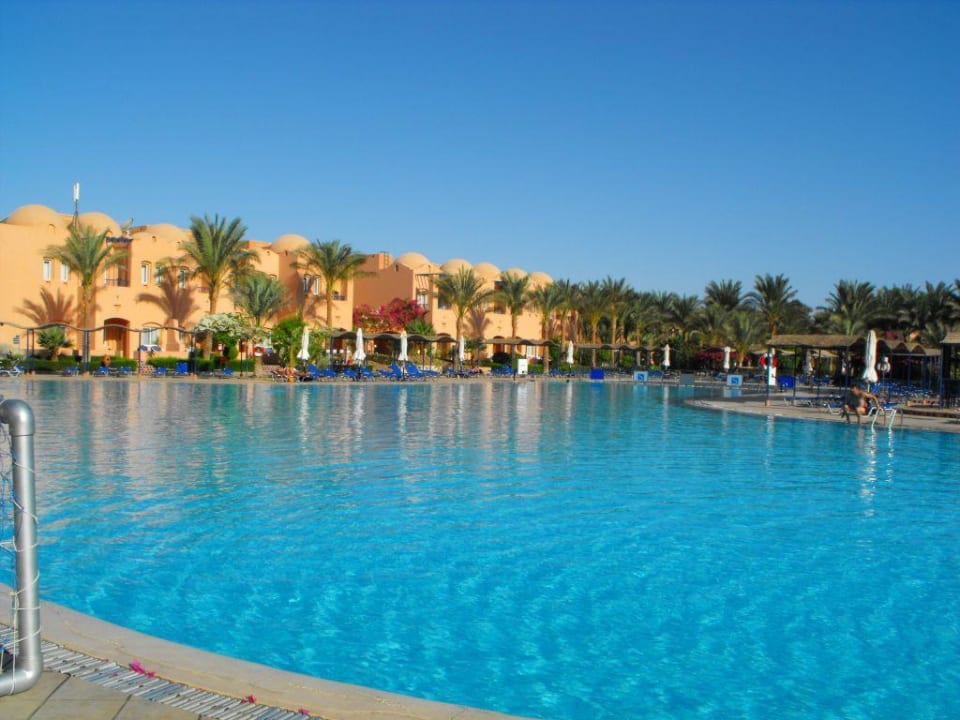 Basen Jaz Makadi Oasis Resort