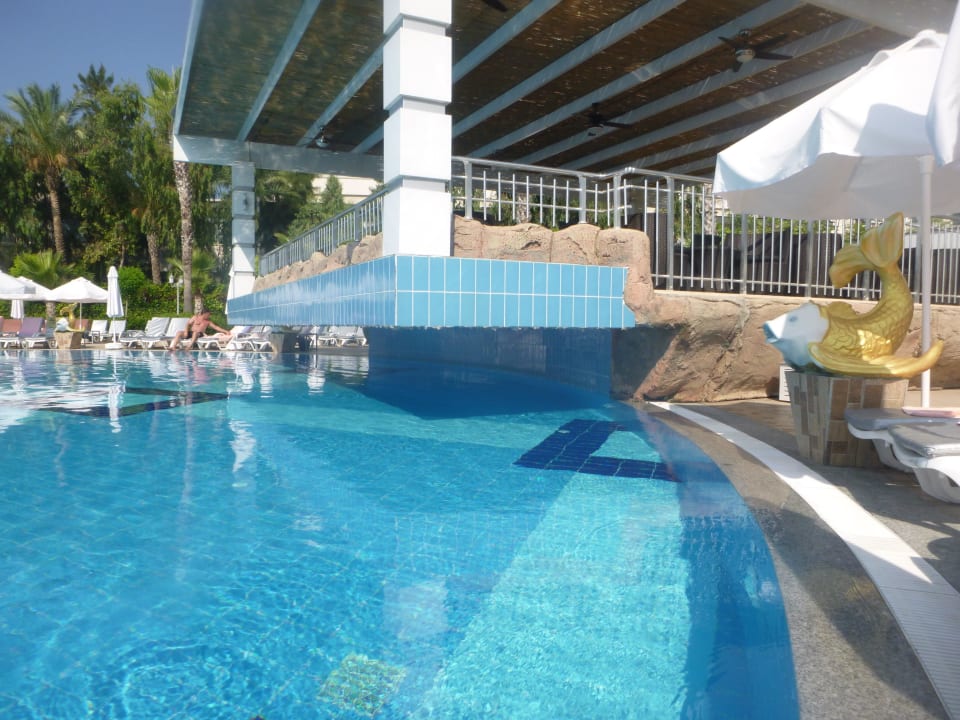 Sehr gefährliche Ecke! Hotel Delphin Imperial