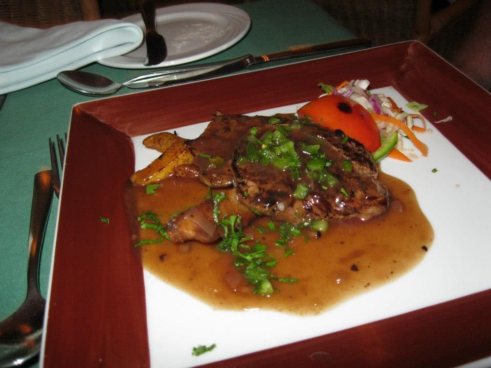 Hauptgericht im karabischen Restaurant  Grand Makadi