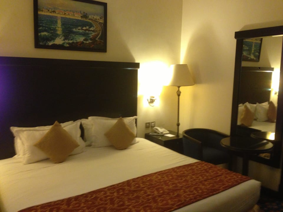 Bett Hotel Regent Beach Resort