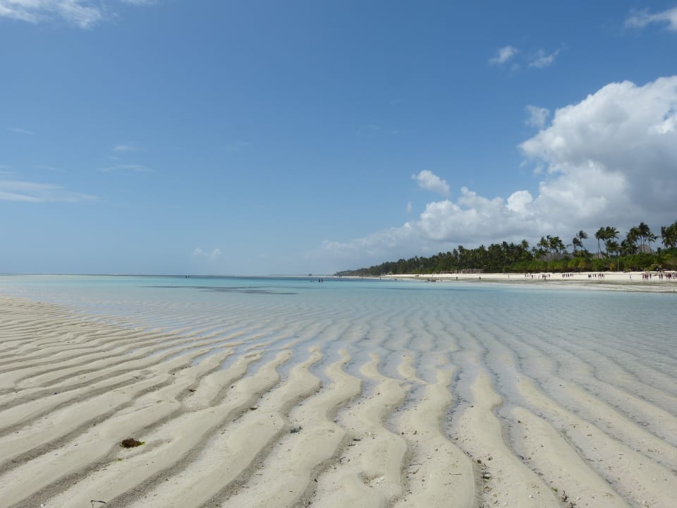 Strand Neptune Pwani Beach Resort & Spa