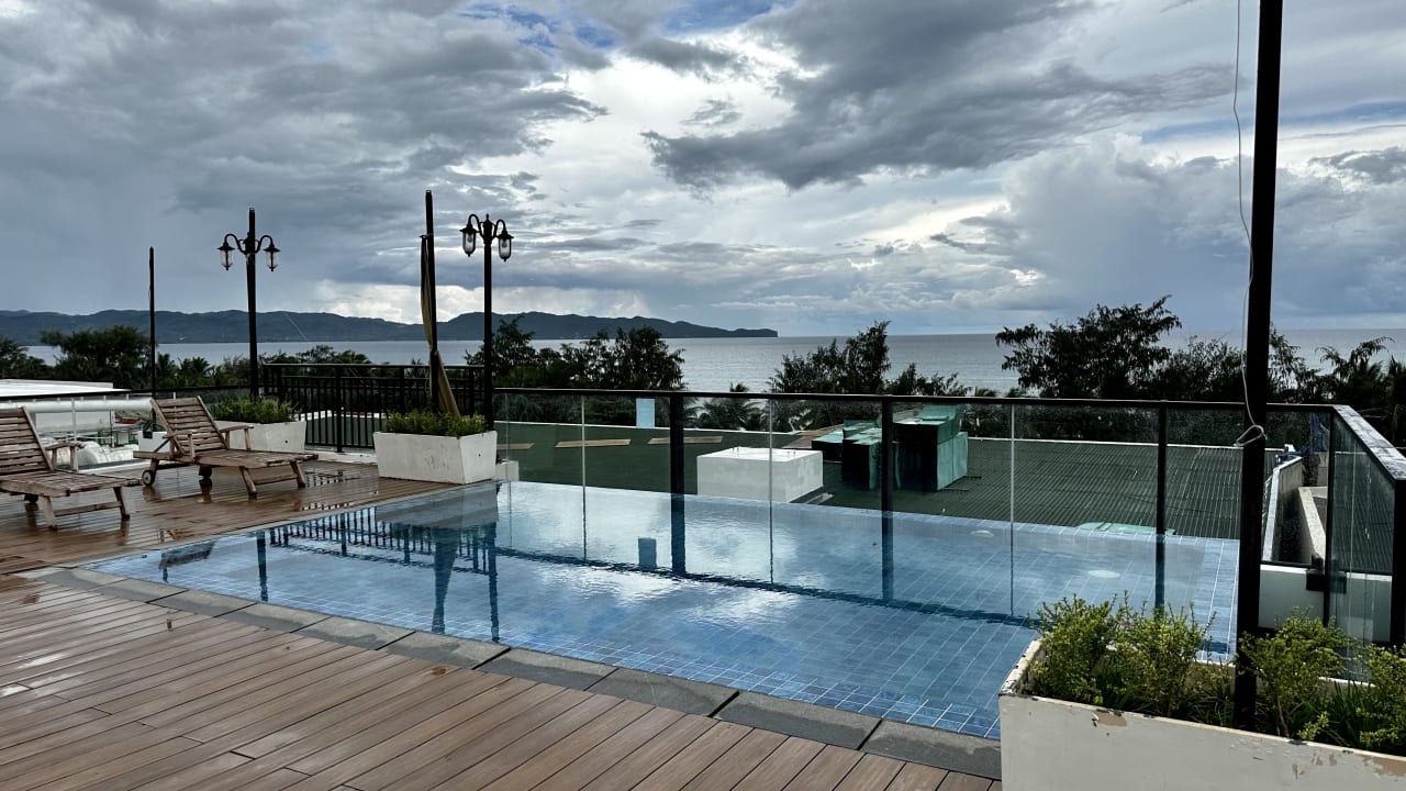 Pool Feliz Hotel Boracay