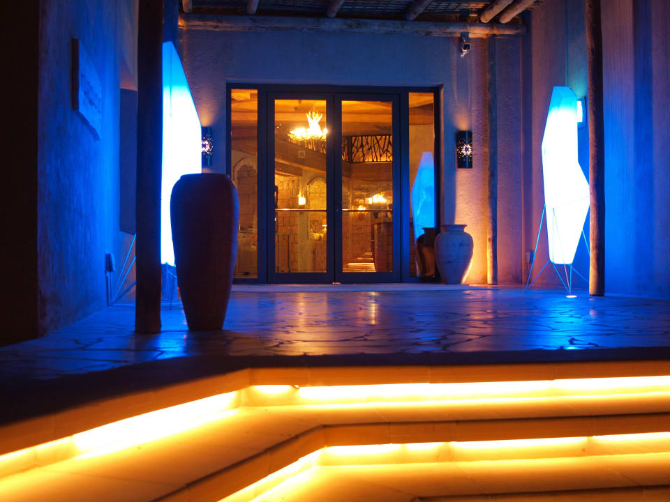 Strand-Restaurant und a la Card The St. Regis Saadiyat Island Resort, Abu Dhabi