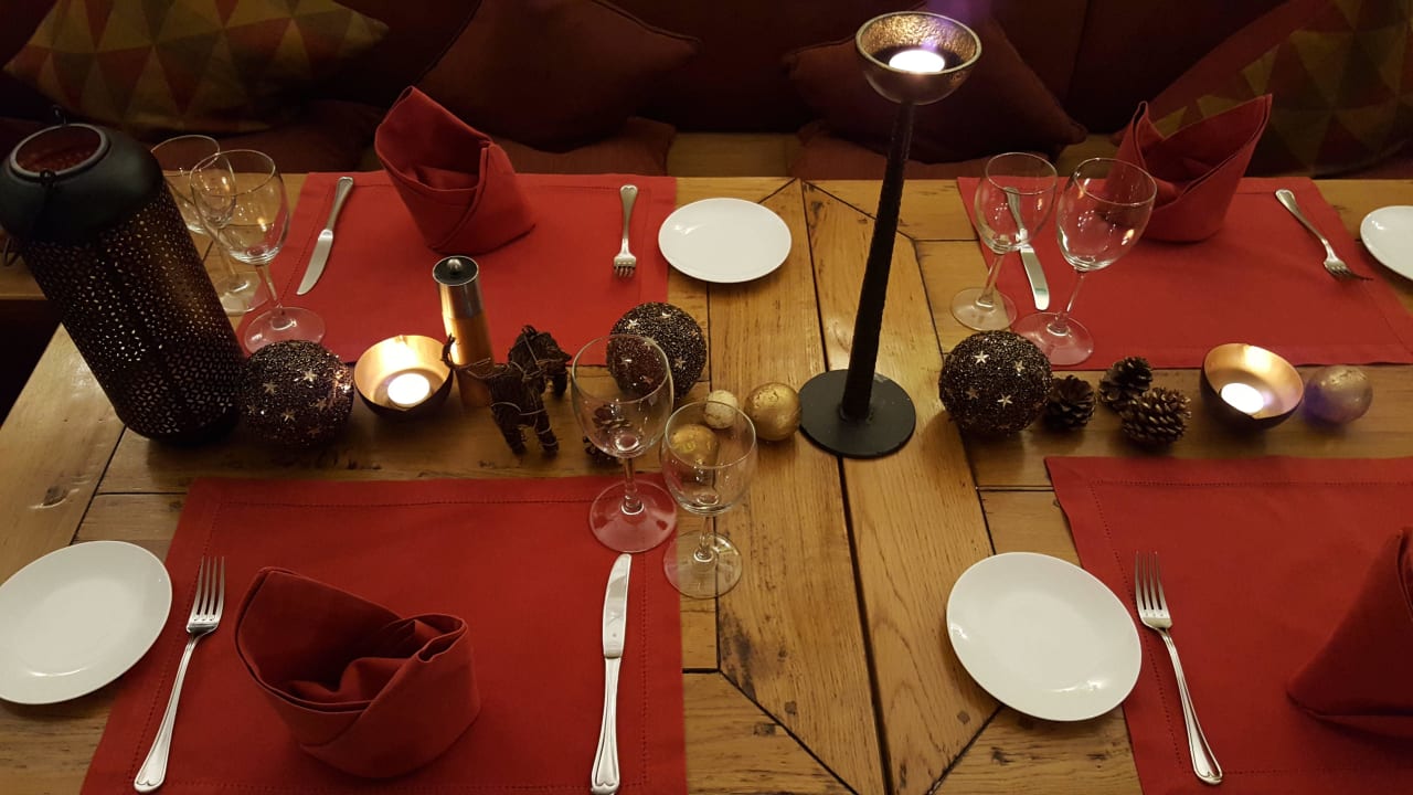 Restaurant und Barbereich Hotel Ampervilla