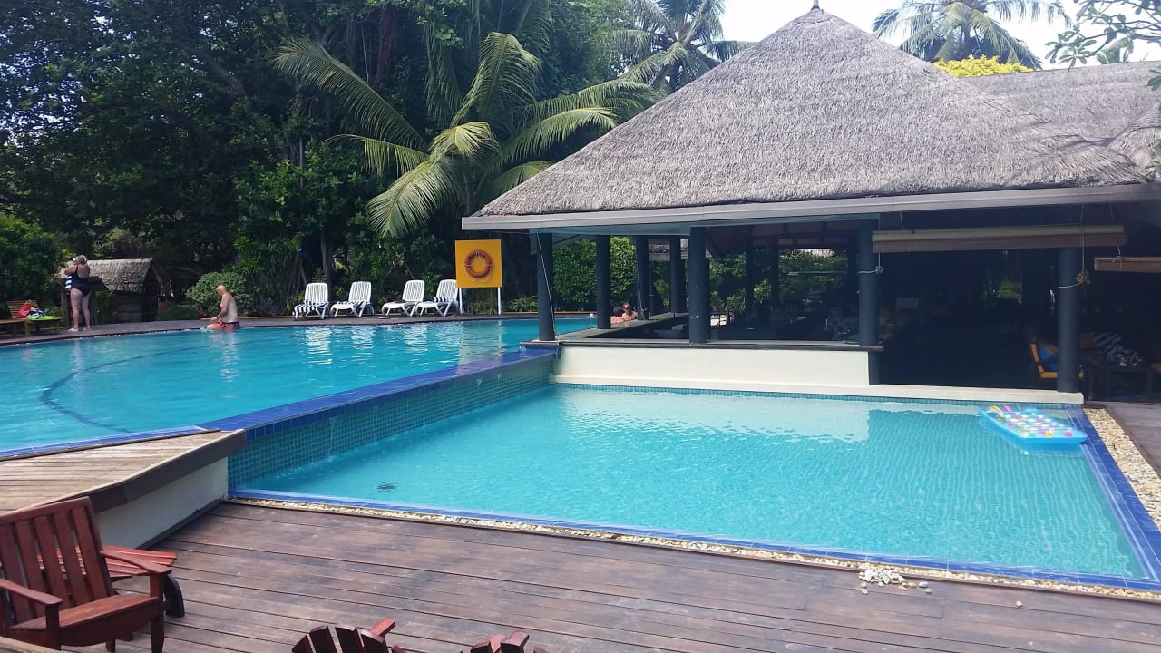 Pool mit Poolbar Adaaran Select Hudhuran Fushi - Premium All Inclusive