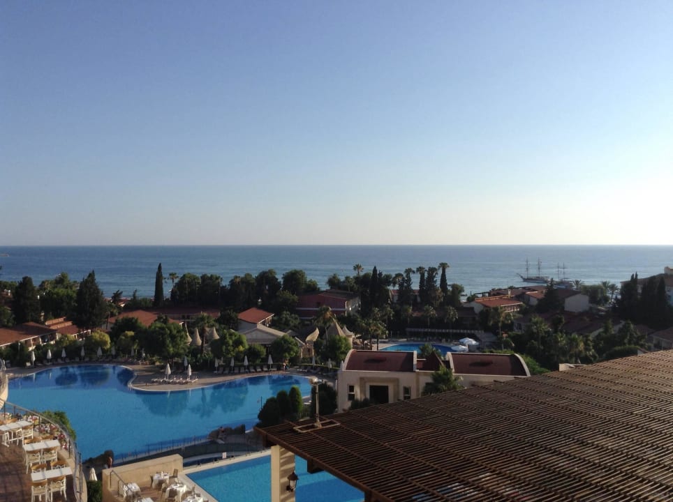 Blick von Terrasse über die Anlage  Horus Paradise Luxury Resort & Club