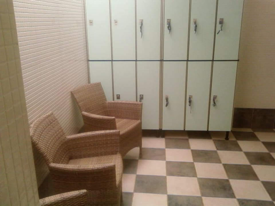 Vorraum Poolduschen Hotel Costa Calero