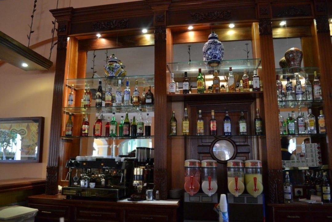 Bar in der Lobby Iberostar Selection Hacienda Dominicus