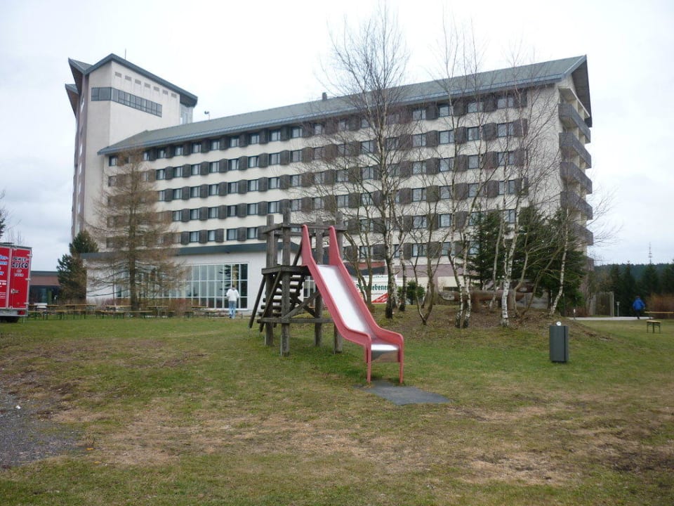Blick vom Spielplatz Ringberg Hotel