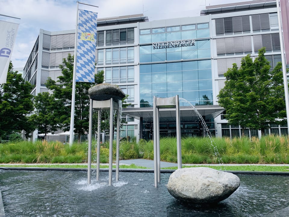 Außenansicht Steigenberger Hotel München