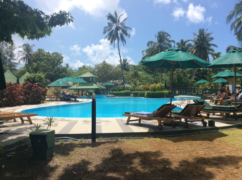 Bazén Equator Village Resort