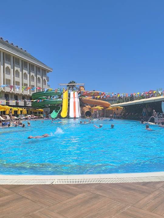 Pool Calimera Hane Garden