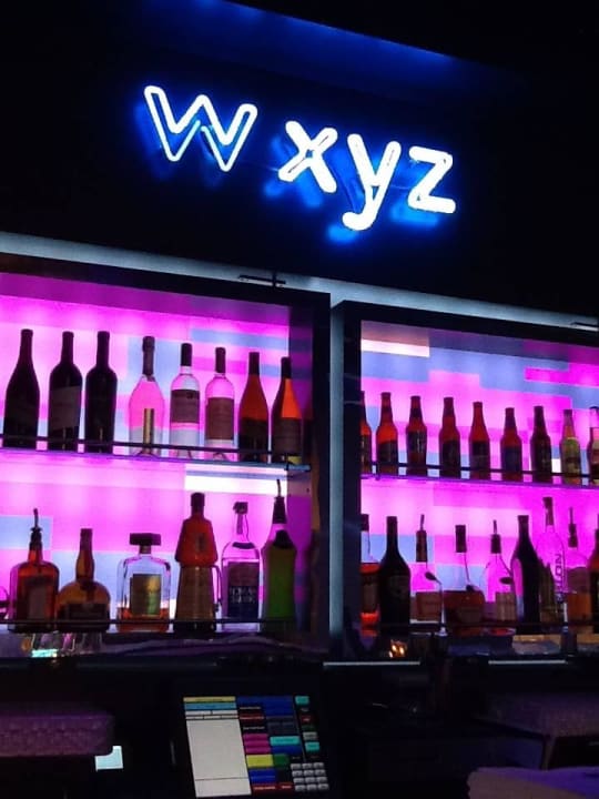 WXYZ Bar Aloft Hotel Miami Brickell