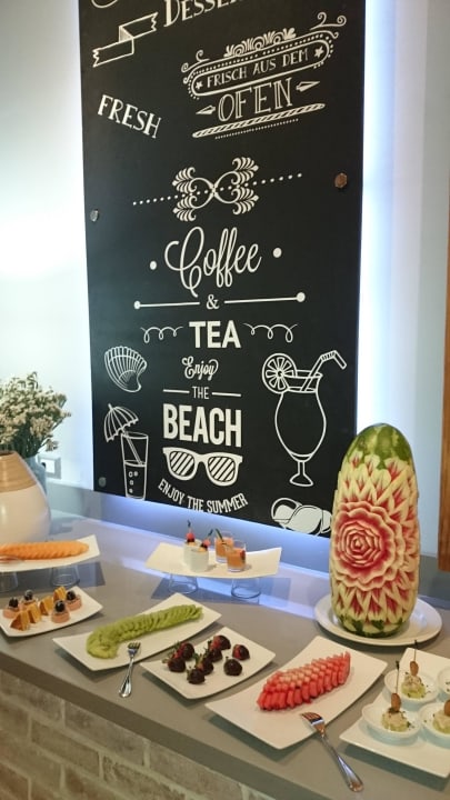 COOEE Select Buffet Wyndham Alltra Samana