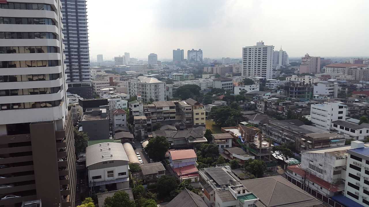 Vom 12. Stock Pinnacle Lumpinee Park Hotel