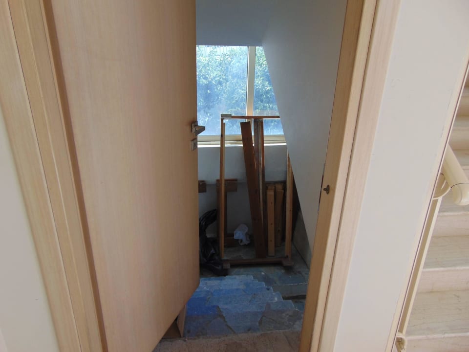 Treppenhaus neben dem Zimmer Marilena Hotel
