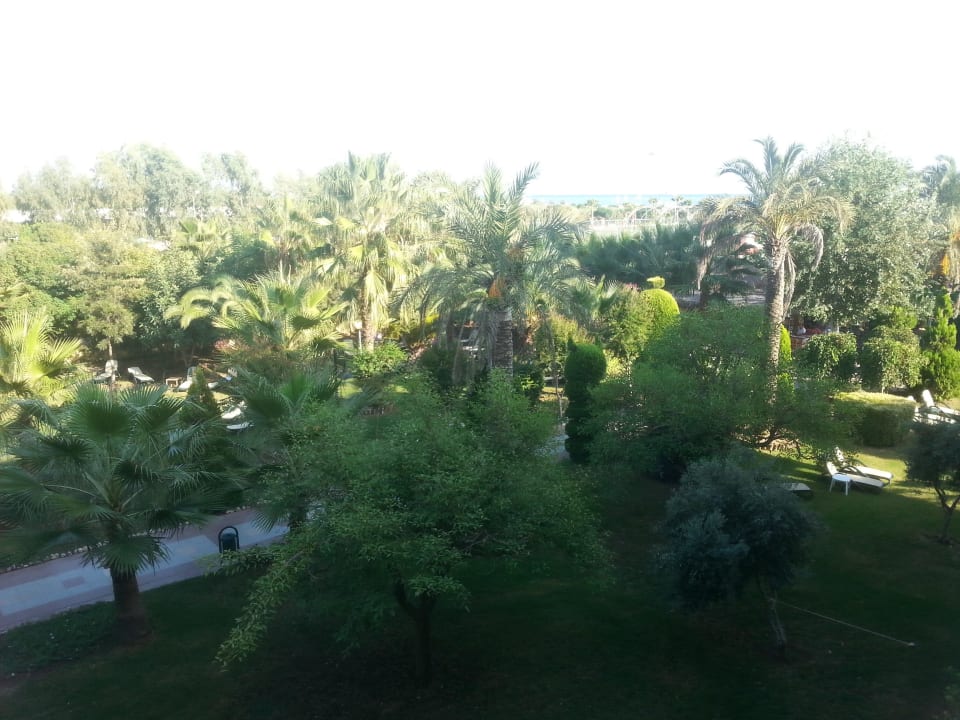 Blick vom Seitenbalkon Belek Beach Resort Hotel