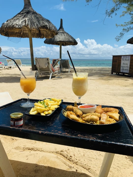 Strand Outrigger Mauritius Beach Resort