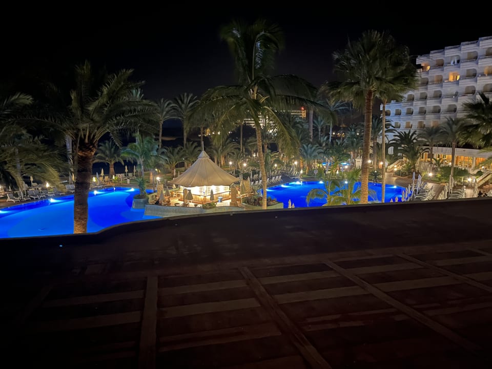 Pool Hotel Riu Palace Tres Islas