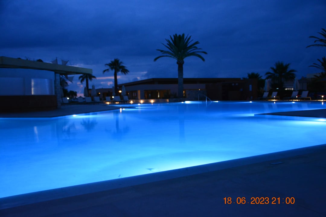 Pool Anissa Beach & Village