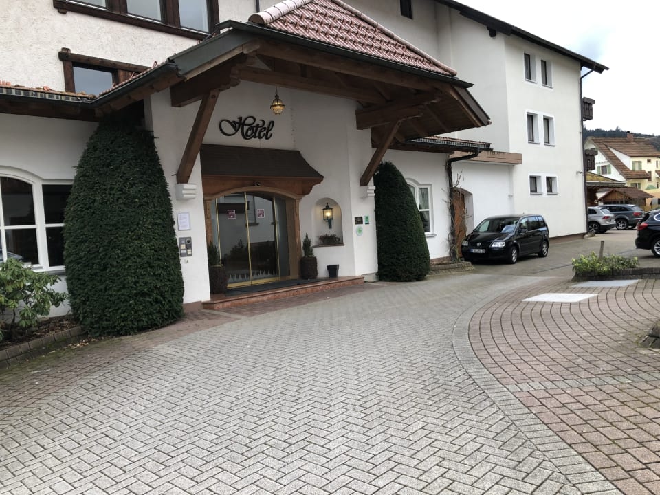 Außenansicht Hotel Lamm - Mitteltal