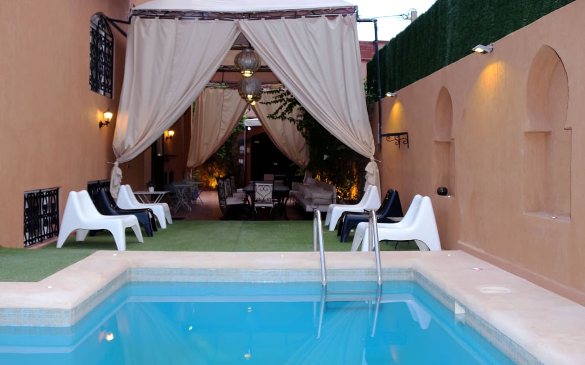 Piscine terrasse DAR MEZOUAR