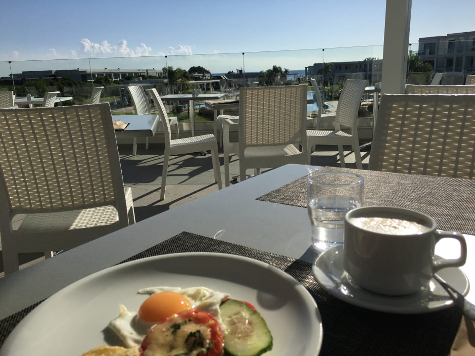 Gastro Asterias Beach Resort