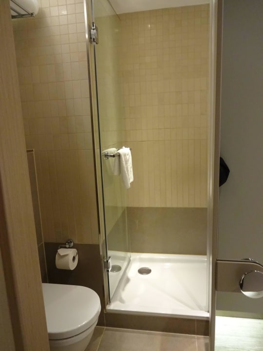 Bad TITANIC Comfort Berlin Mitte