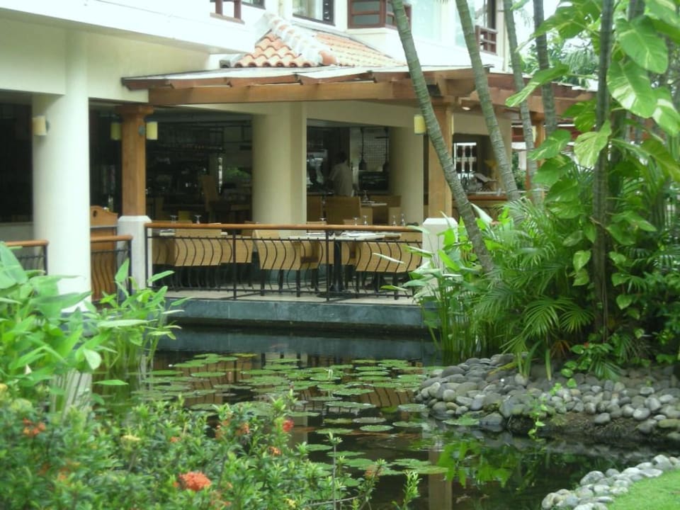 Gartenanlage mit Restaurantterrasse The Westin Resort Nusa Dua, Bali