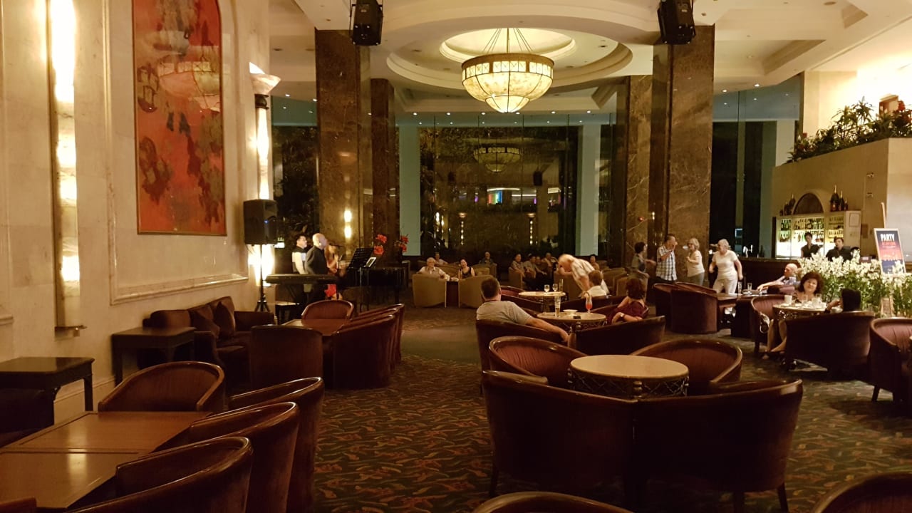 Waterfall Lounge  Furama Riverfront