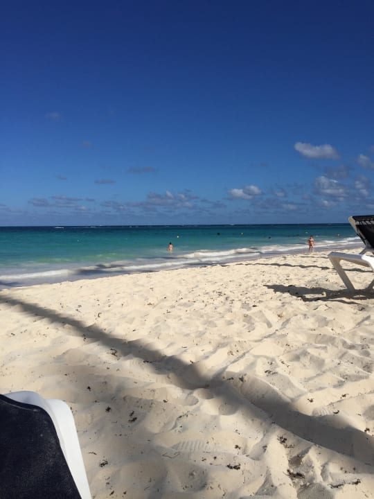 Strand nach Seegrassäuberung Grand Palladium Select Bávaro Resort & Spa