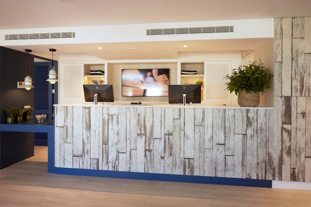 Lobby Hotel Catalonia Mirador des Port