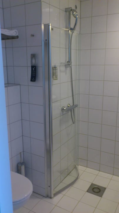 Bad nach links Westcord Hotel Delft