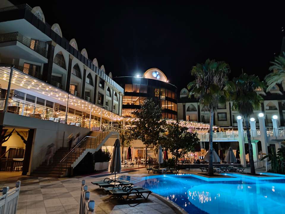 Außenansicht Crystal Prestige Pearl Collection