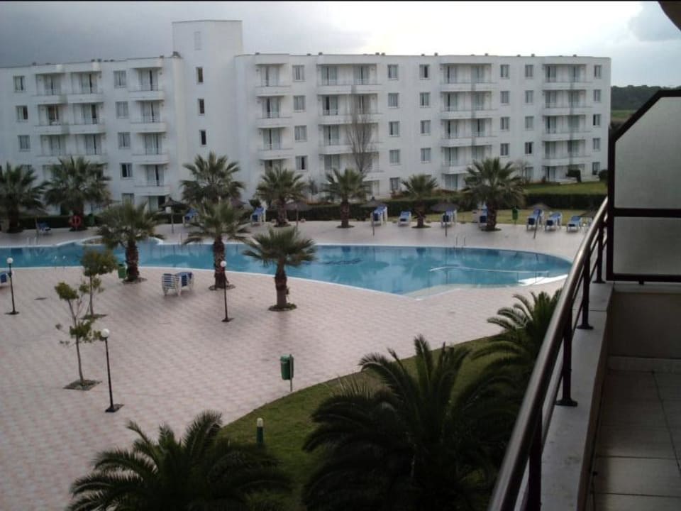 Blick zum Pool. allsun App.-Hotel Orient Beach