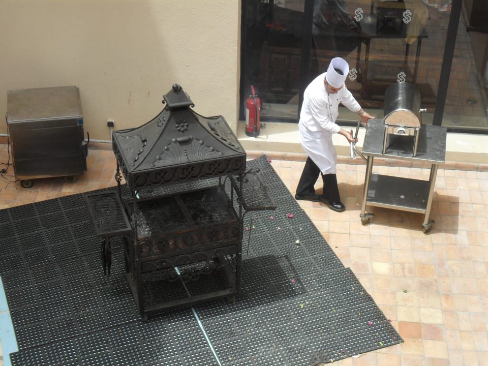 Preparazione del barbecue Pickalbatros Sands Hotel - Port Ghalib