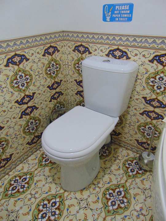 Zimmer Madrasah Polvon-Qori Boutique