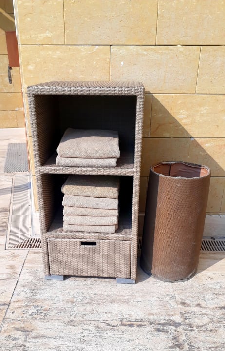 Pool Al Najada Hotel by Tivoli