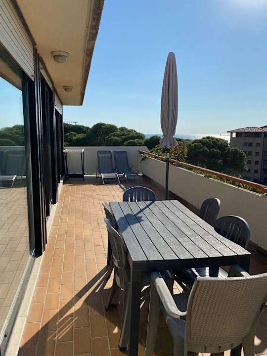 Zimmer Suites Marilia Apartments Pool Side - Suite Livorno Holiday Home Group