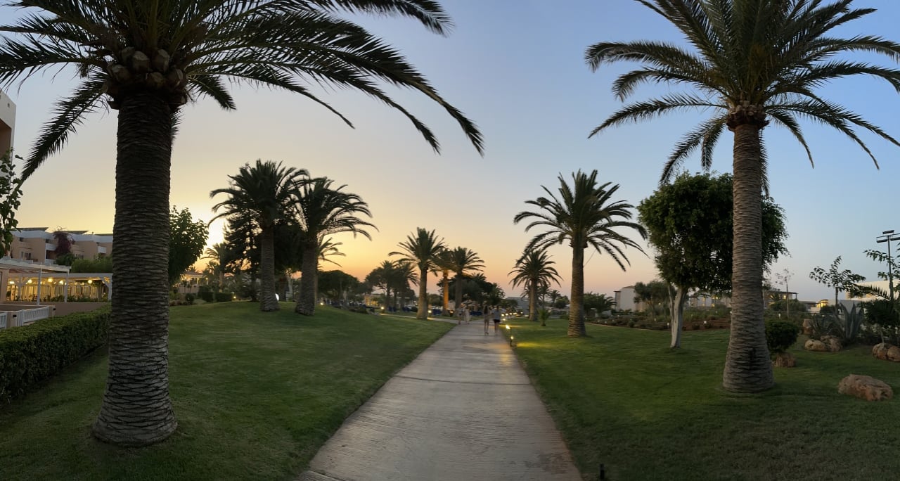 Gartenanlage Anissa Beach & Village